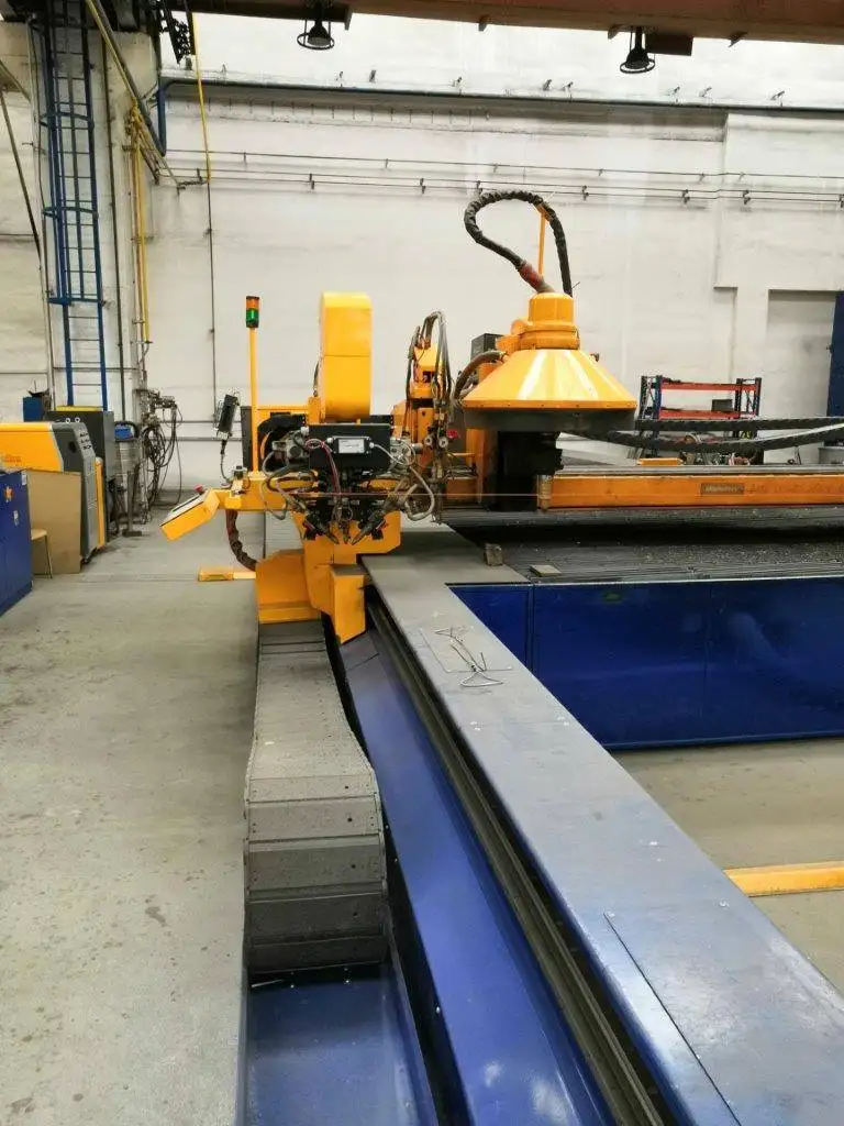 CNC rezaci zarizeni pro deleni materialu 3