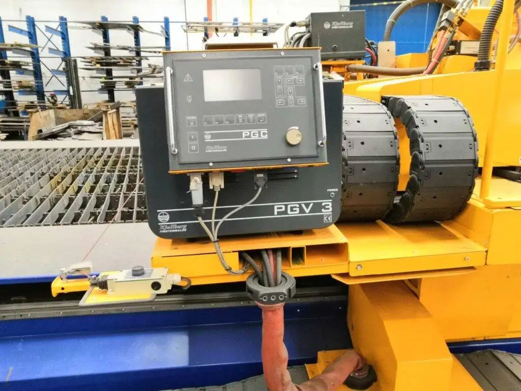 CNC rezaci zarizeni pro deleni materialu 5