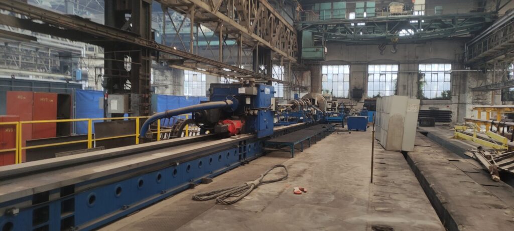 Deep Hole Drilling Machine HVS 2500: A Technological Giant with a Wide Range of Capabilities 10 HVS 2500 8