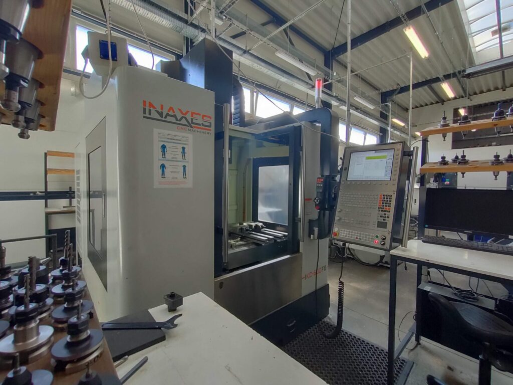 Obráběcí centrum IKC-600FB 2 Inaxes IKC 600 1