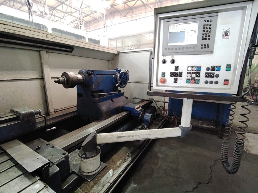 Hrotový soustruh ŠKODA SRM 125 CNC – Výkonný stroj pro těžké obrábění 12 Soustruh SRM 125 CNC 22
