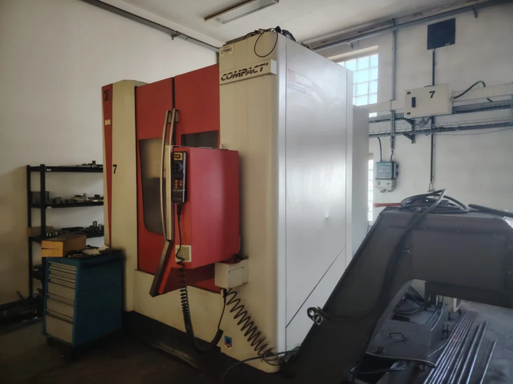 Použité CNC vertikální obráběcí centrum SIGMA COMPACT 5A (2016) 21 IMG 20260225 094300
