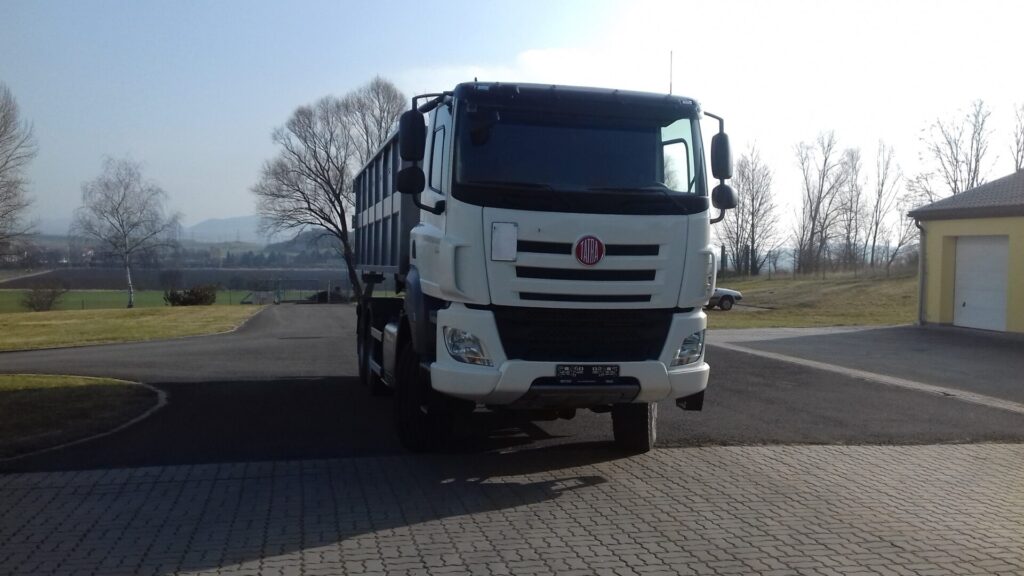 Tatra T158 Phoenix 4