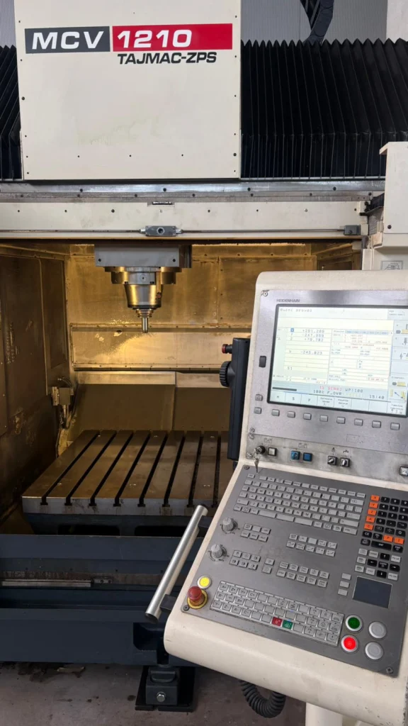 TAJMAC-ZPS MCV 1210 – Vertikální obráběcí centrum, rok výroby 2014, Heidenhain iTNC 530 3 ZPS MCV 1210 2