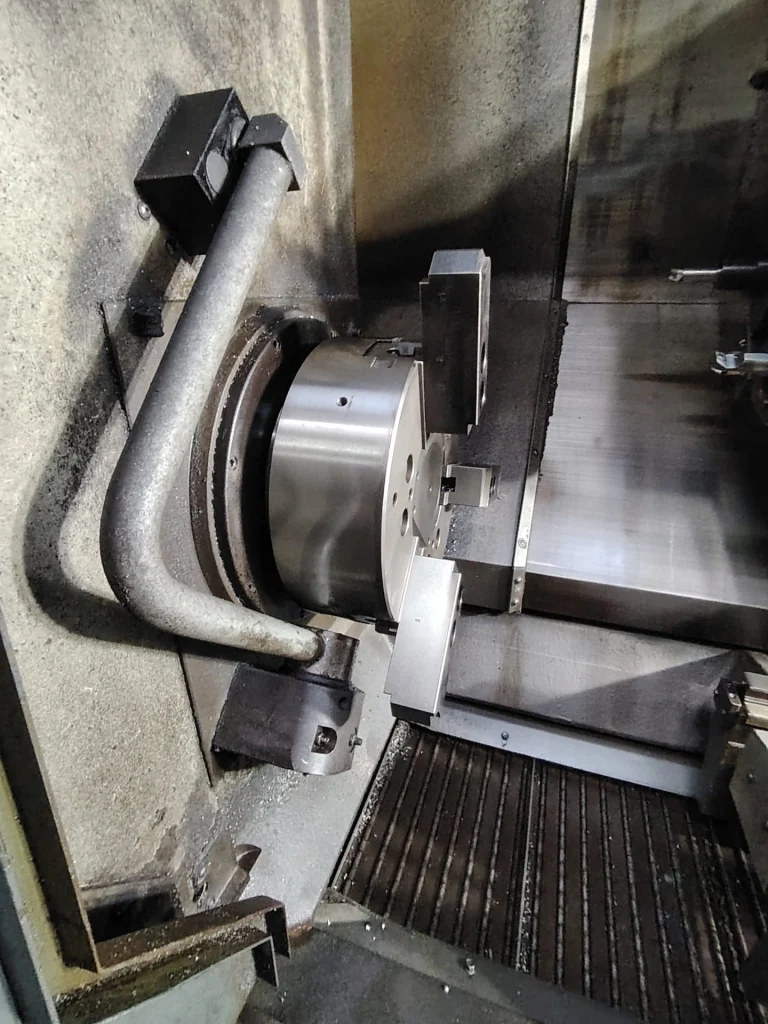 Prodej CNC soustruhu HAAS ST-40L (2016) – plně vybavený stroj s poháněnými nástroji 7 Haas ST 40 12
