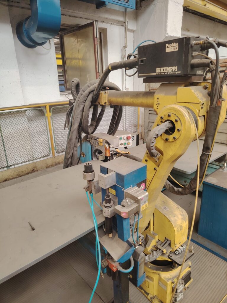 Fanuc Robot R J3iC 6