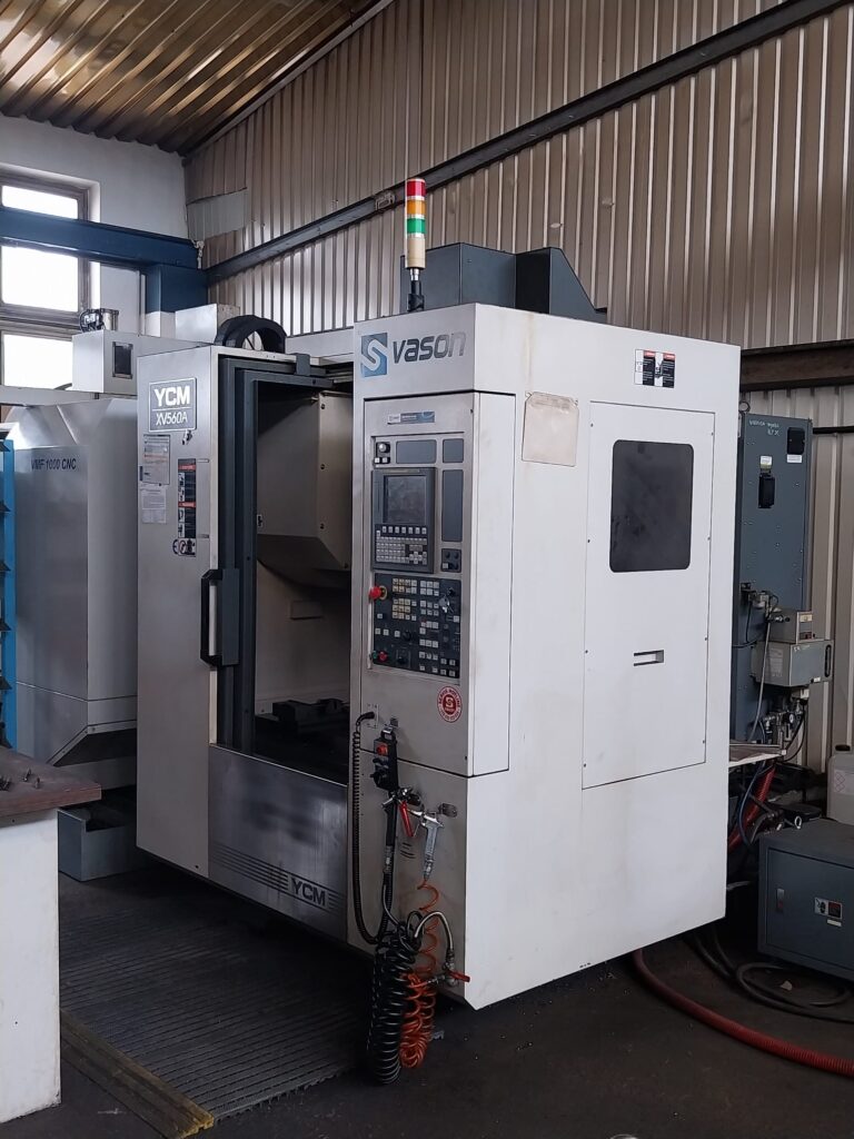 YCM XV 560 A — použité vertikální CNC obráběcí centrum 9 YCM XV 560 A 8